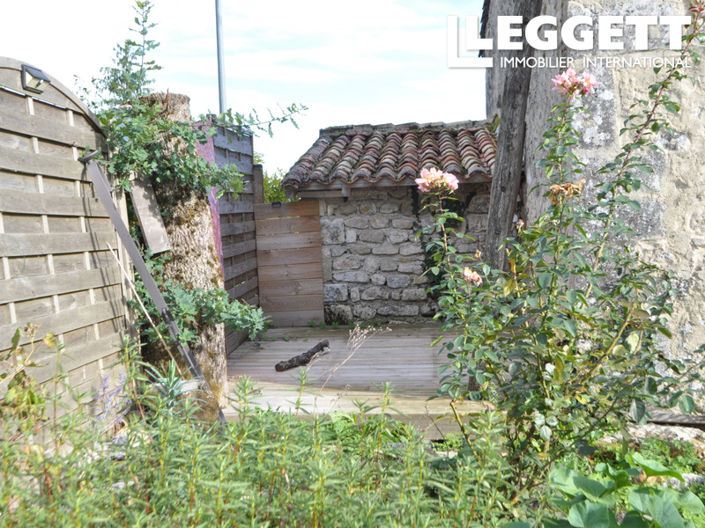 Image No.10-1 Bed House for sale