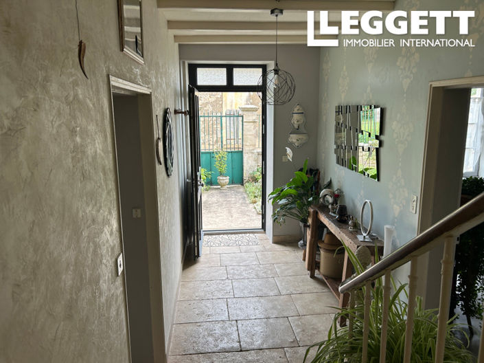 Image No.9-3 Bed House for sale