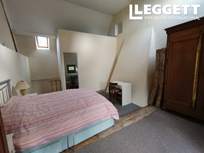 Image No.5-3 Bed House for sale