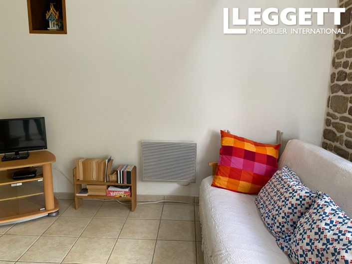 Image No.8-4 Bed House for sale