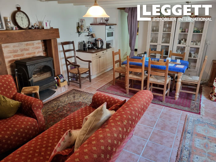 Image No.4-2 Bed House for sale