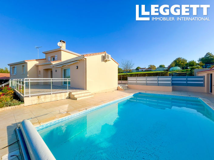 Image No.1-4 Bed House for sale