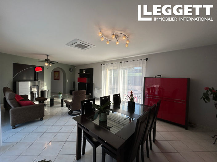 Image No.6-4 Bed House for sale