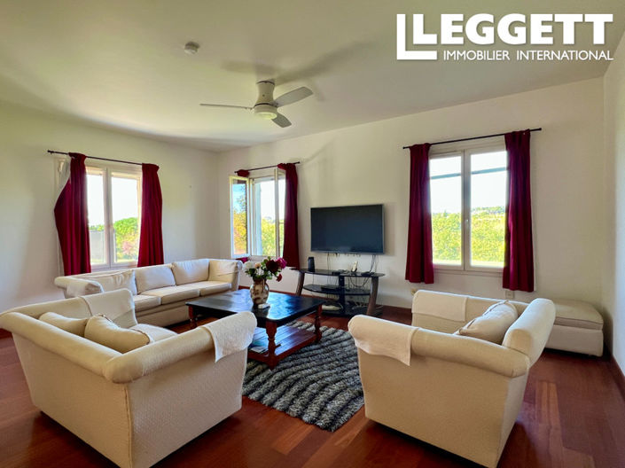 Image No.7-3 Bed House for sale