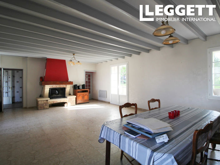 Image No.6-5 Bed House for sale