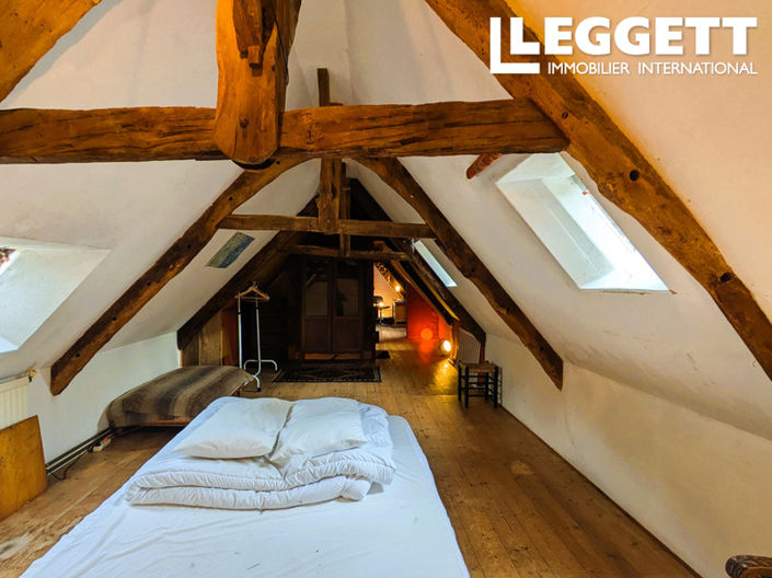 Image No.10-4 Bed House for sale