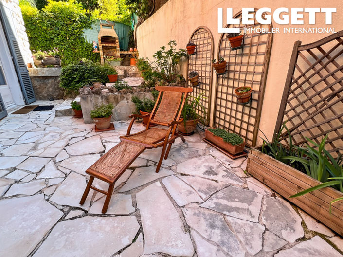 Image No.10-2 Bed House for sale