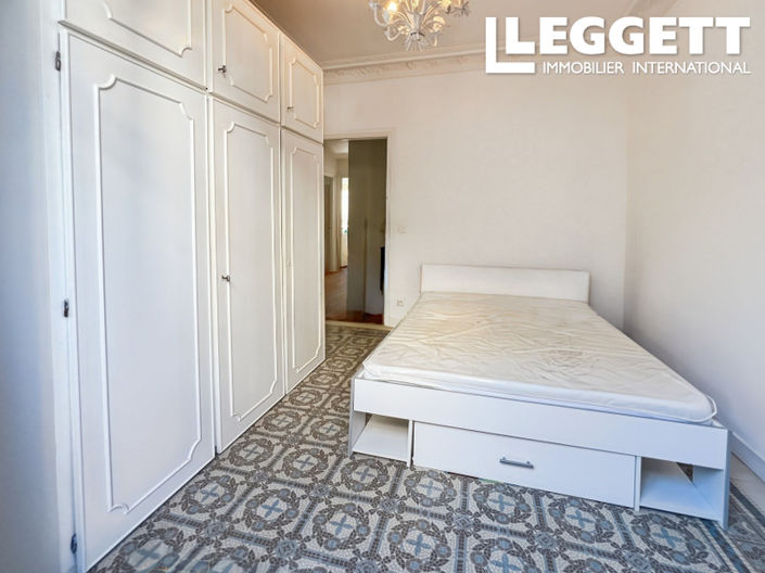 Image No.6-2 Bed House for sale