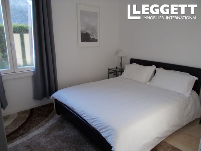 Image No.8-12 Bed Commercial for sale