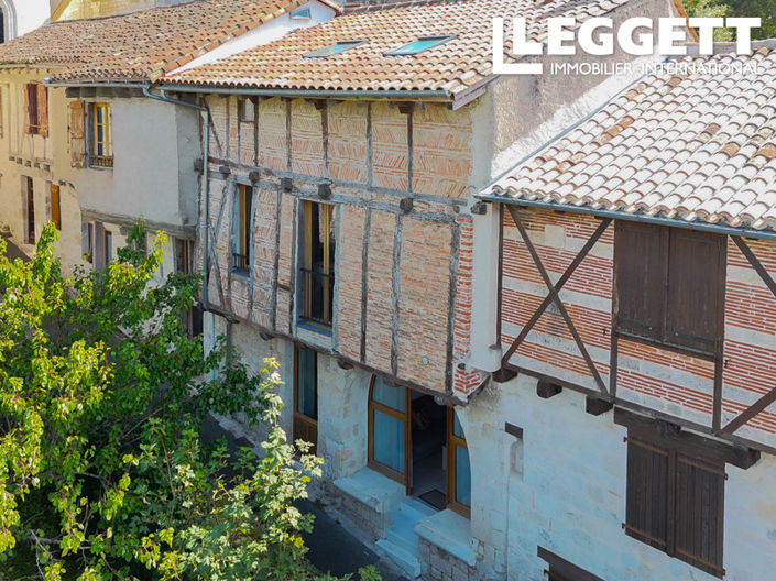 Image No.2-4 Bed House for sale