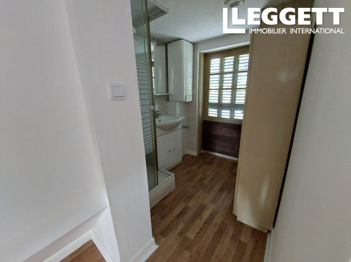 Image No.8-2 Bed House for sale