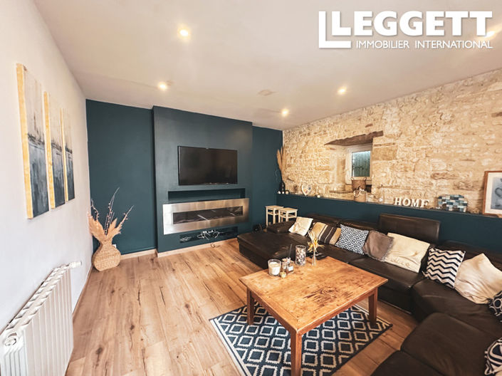 Image No.4-20 Bed Commercial for sale