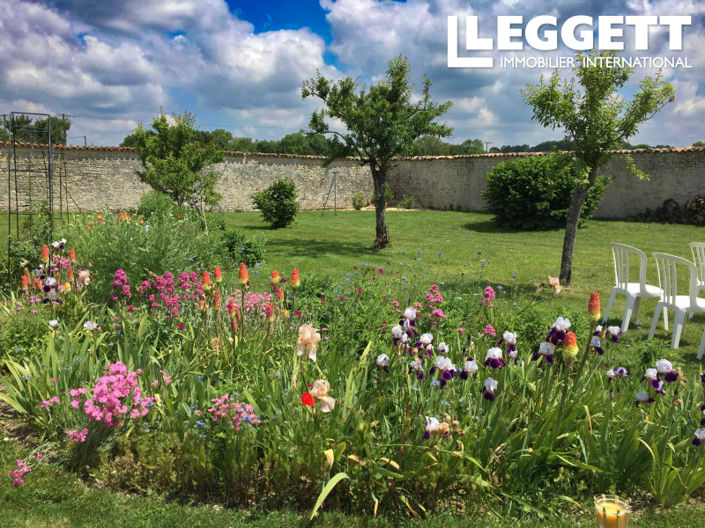 Image No.8-20 Bed Commercial for sale