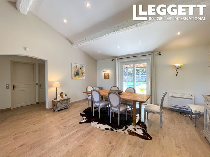 Image No.3-4 Bed House for sale