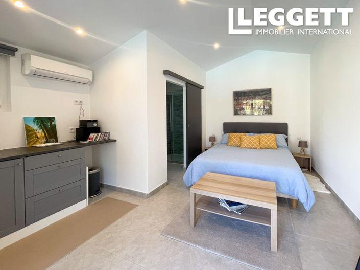 Image No.7-4 Bed House for sale