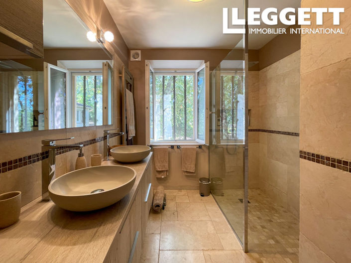 Image No.9-4 Bed House for sale