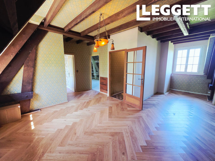 Image No.6-4 Bed House for sale