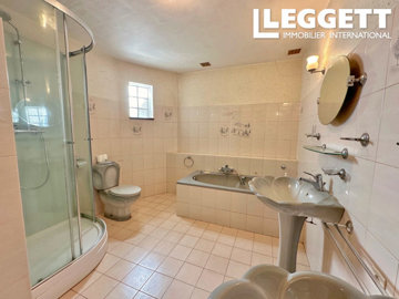 ahr0chm6ly9jzg4uagvzdglhlmltbw8vaw1hz2uvvevom