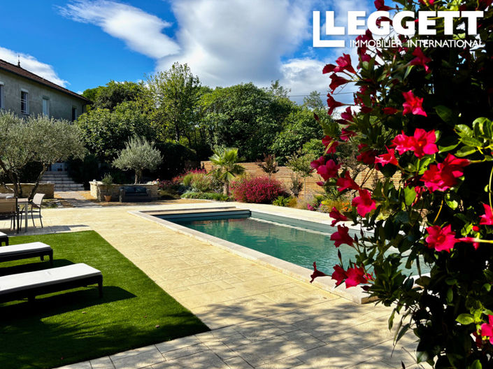 Image No.1-6 Bed House for sale