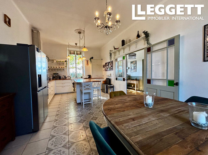 Image No.6-6 Bed House for sale