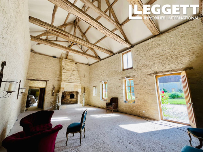 Image No.9-12 Bed Chateaux for sale