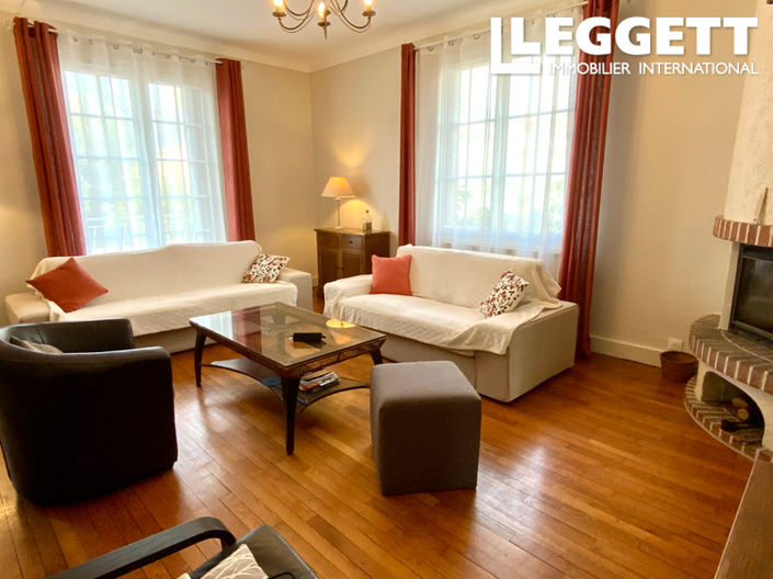 Image No.2-4 Bed House for sale