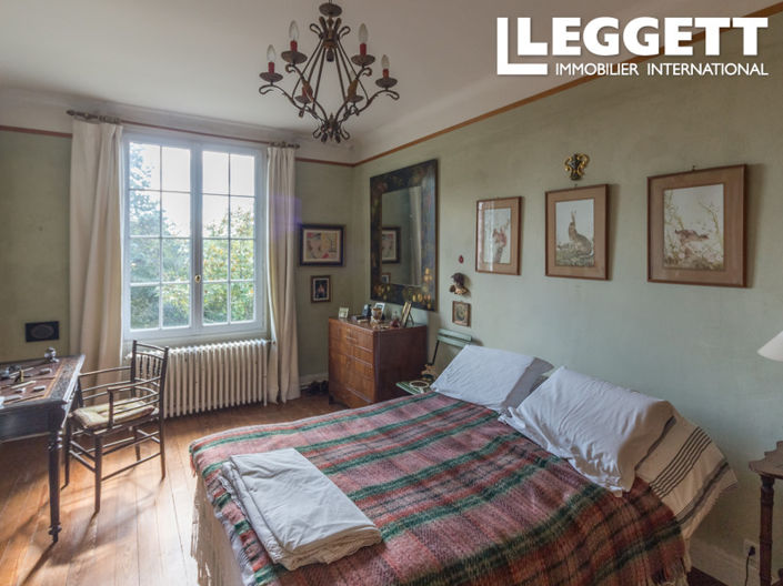 Image No.7-6 Bed House for sale