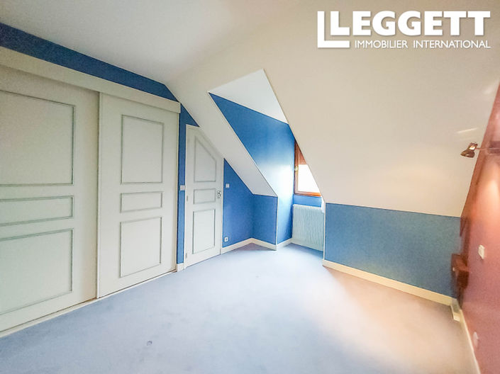 Image No.7-4 Bed House for sale