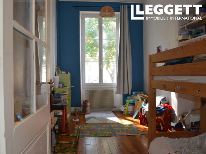 Image No.6-4 Bed House for sale