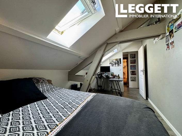 Image No.8-3 Bed House for sale