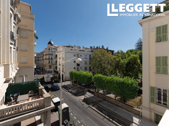 Image No.10-3 Bed Apartment for sale