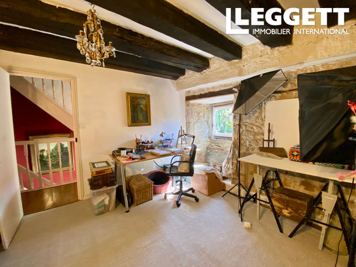 Image No.10-4 Bed House for sale