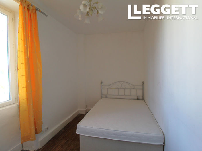 Image No.10-3 Bed House for sale