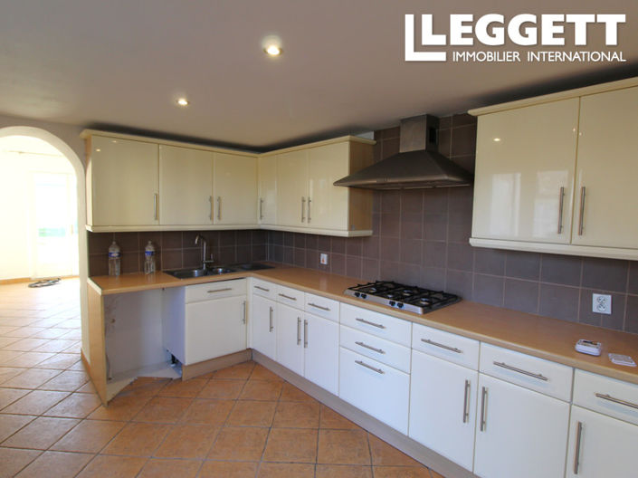 Image No.2-3 Bed House for sale