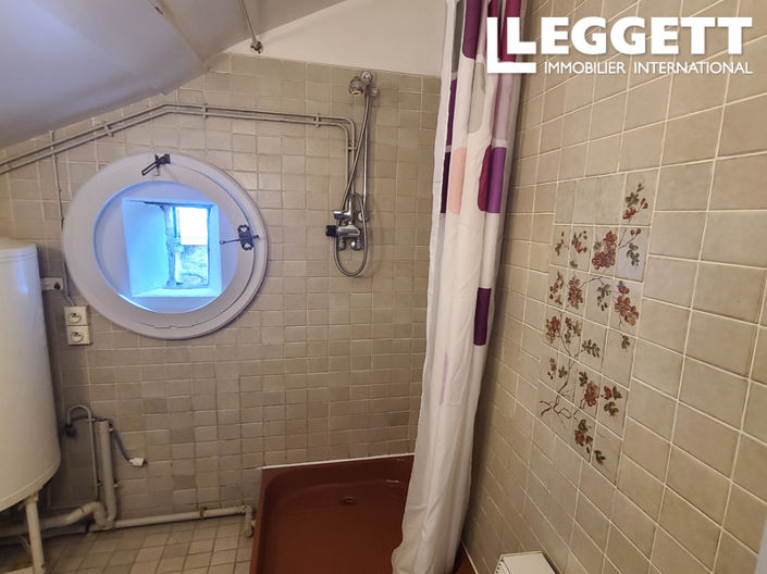 Image No.9-2 Bed House for sale