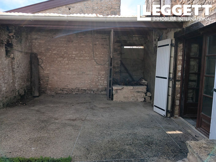 Image No.8-2 Bed House for sale