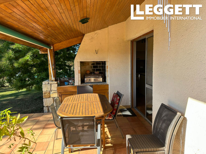 Image No.3-4 Bed House for sale