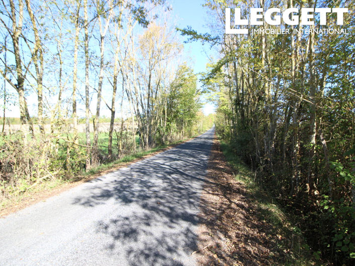 Image No.10-3 Bed House for sale