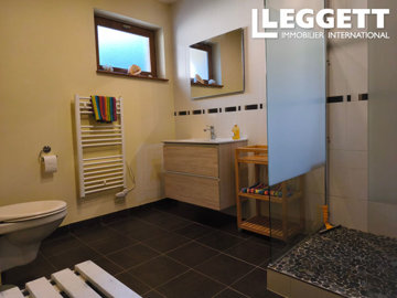 ahr0chm6ly9jzg4uagvzdglhlmltbw8vaw1hz2uvvevom