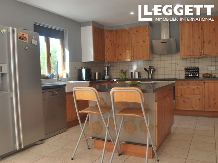 Image No.4-4 Bed House for sale