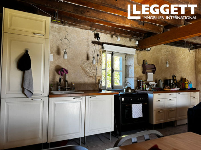 Image No.10-1 Bed House for sale