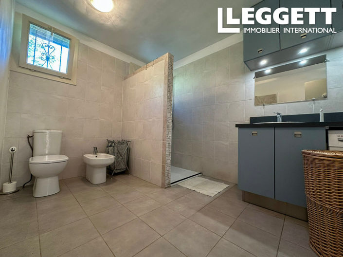 Image No.9-2 Bed House for sale