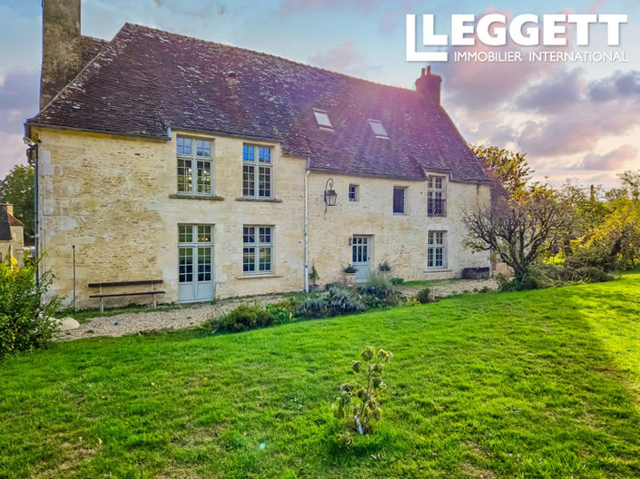 Image No.1-5 Bed Chateaux for sale