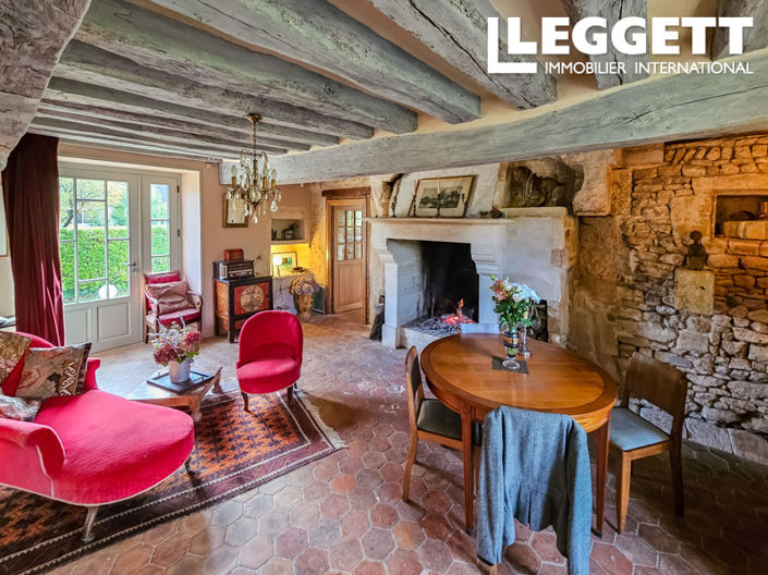 Image No.3-5 Bed Chateaux for sale