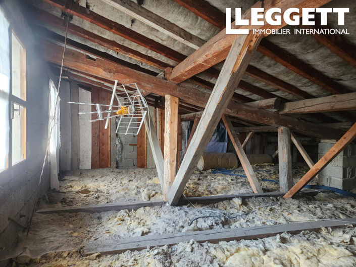 Image No.9-5 Bed House for sale