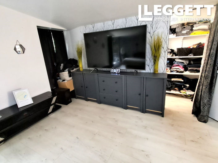 Image No.6-2 Bed House for sale