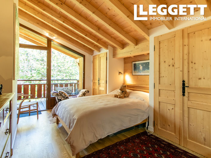 Image No.7-3 Bed House for sale