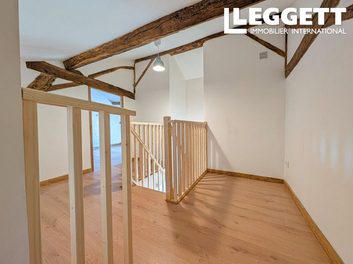 Image No.8-3 Bed House for sale