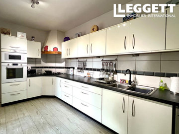 ahr0chm6ly9jzg4uagvzdglhlmltbw8vaw1hz2uvvevom