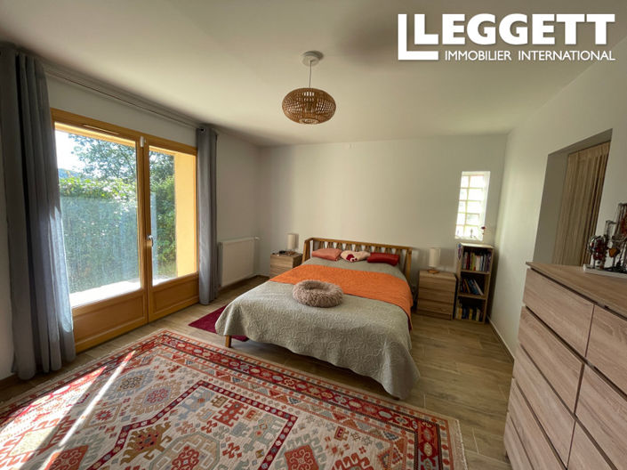 Image No.9-3 Bed House for sale